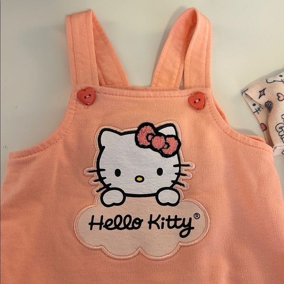 Hello Kitty Sanrio 2 pc. Bundle Jumpsuit & Bodysuit Size 6 months - Picture 2 of 7